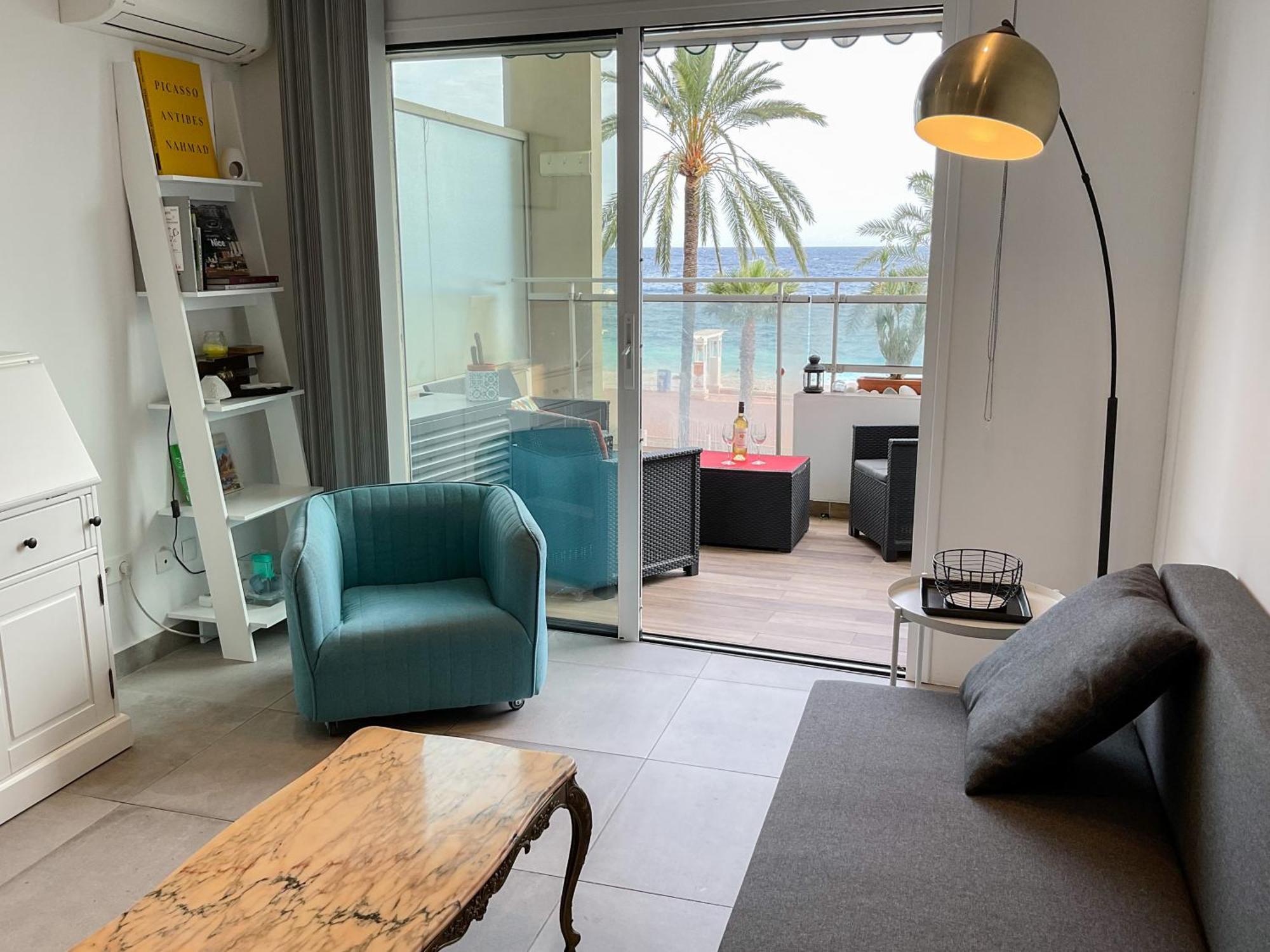 Leilighet La Prom 2 - A Two Bedroom With A Sea View